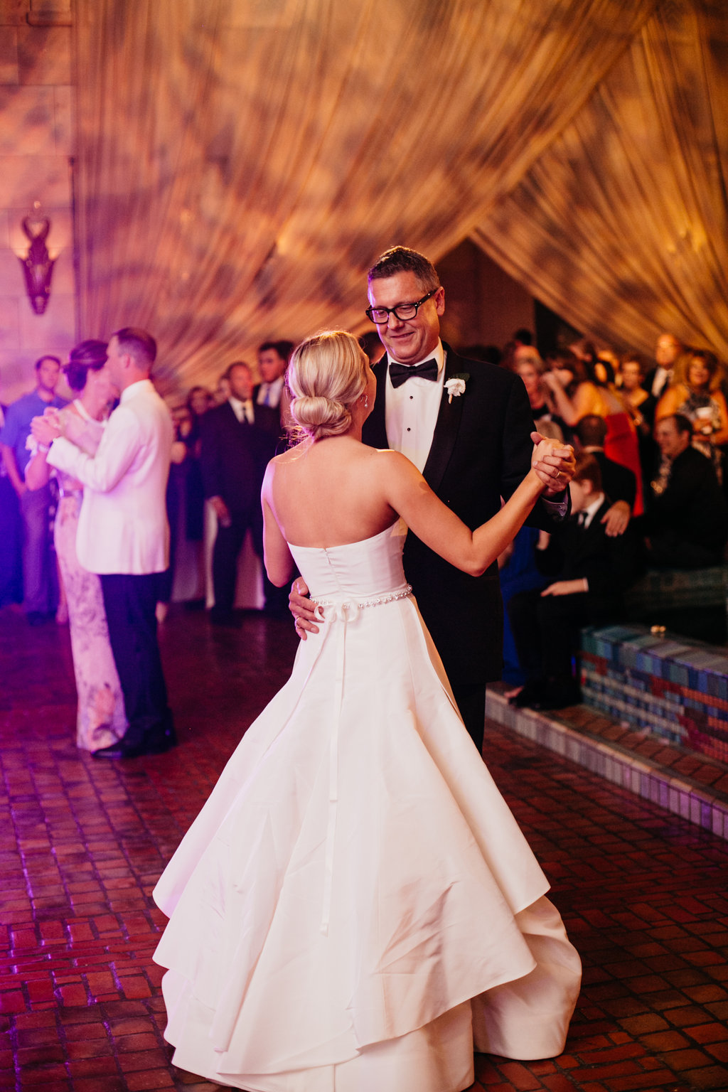 Joslyn Art Museum Omaha Nebraska Midwest Wedding Wedding Father-Daughter Dance