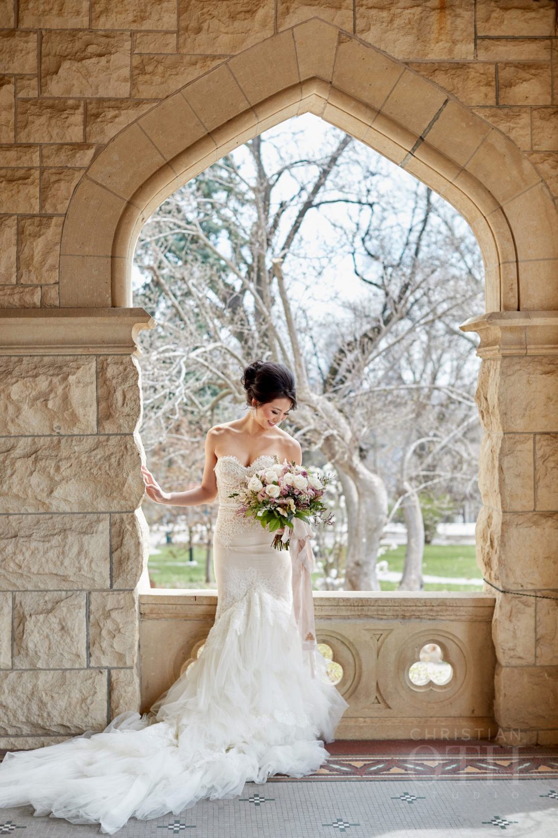 Joslyn Art Museum Omaha Nebraska Wedding Bride Beauty Shot